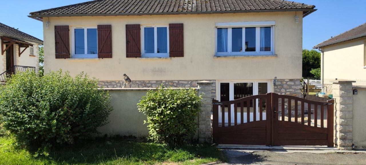 Maison De Village Avec Exterieur Oysonville Exteriör bild